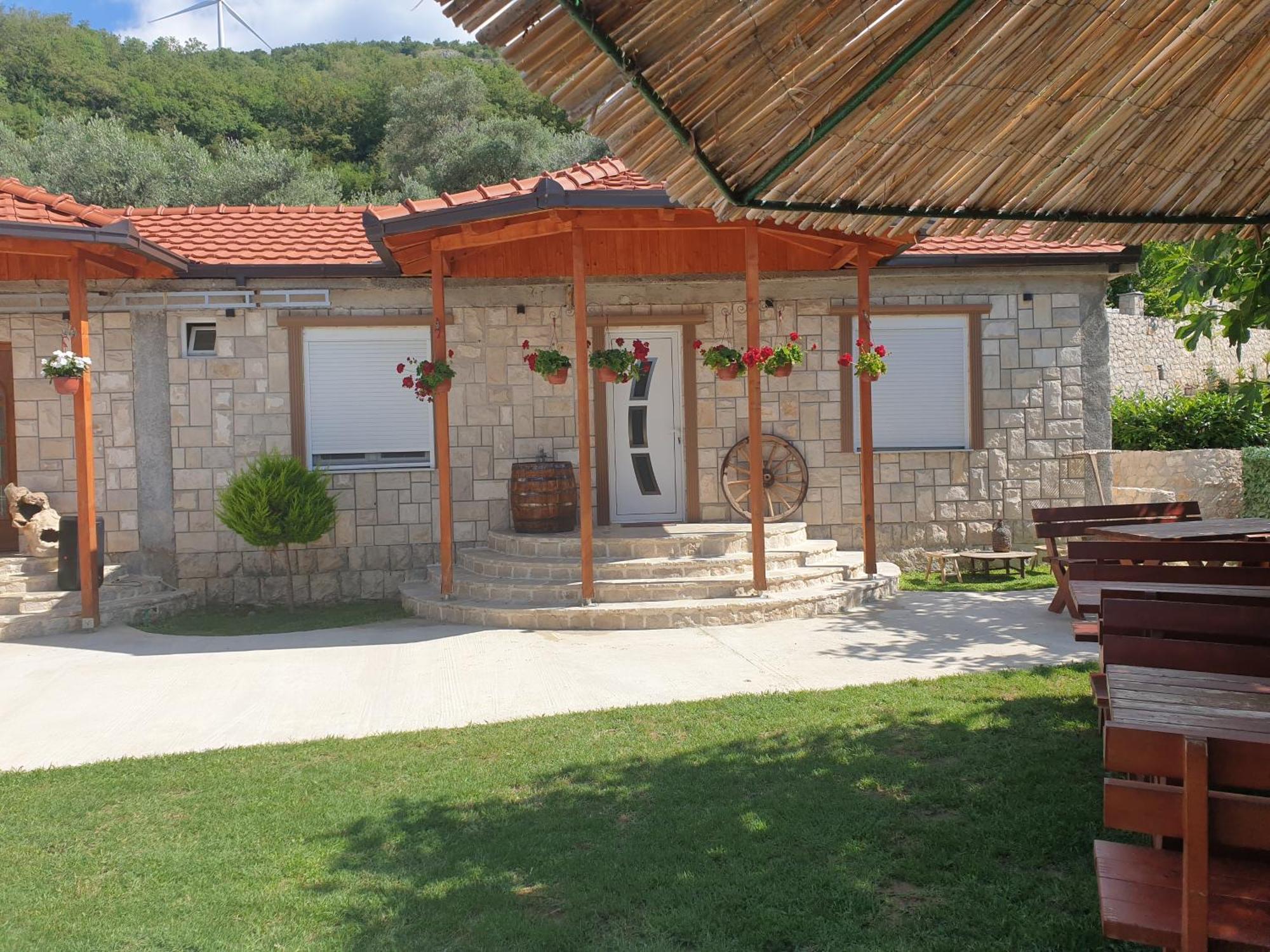 Rustic Villas Barlovic Улцинь Екстер'єр фото
